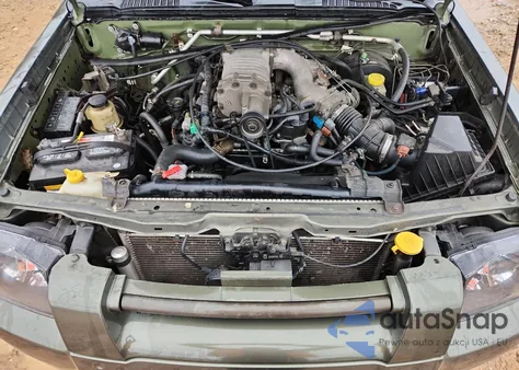 2003 Nissan Frontier Crew Cab Sc z USA, uszkodzony, nr VIN 1N6MD27YX3C428901